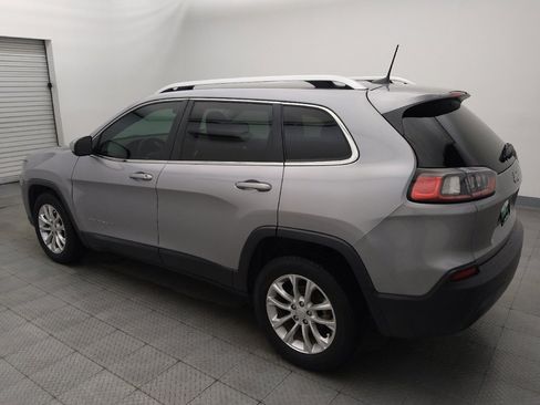 Used 2019 Jeep Cherokee Latitude w/ Popular Appearance Group FWD image 3