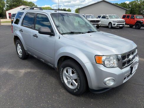 Used 2012 Ford Escape XLT FWD image 7