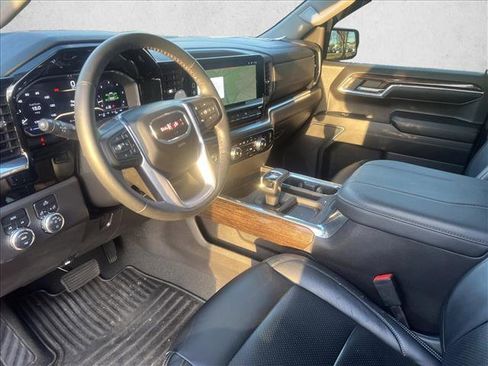 Used 2024 GMC Sierra 1500 Elevation image 9