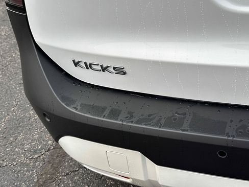 New 2026 Nissan Kicks SV AWD/4WD image 12