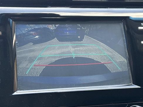 Used 2019 Toyota Camry SE FWD image 27