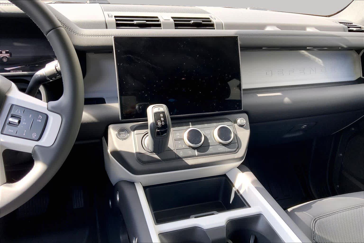 New 2026 Land Rover Defender 110 S AWD/4WD image 7