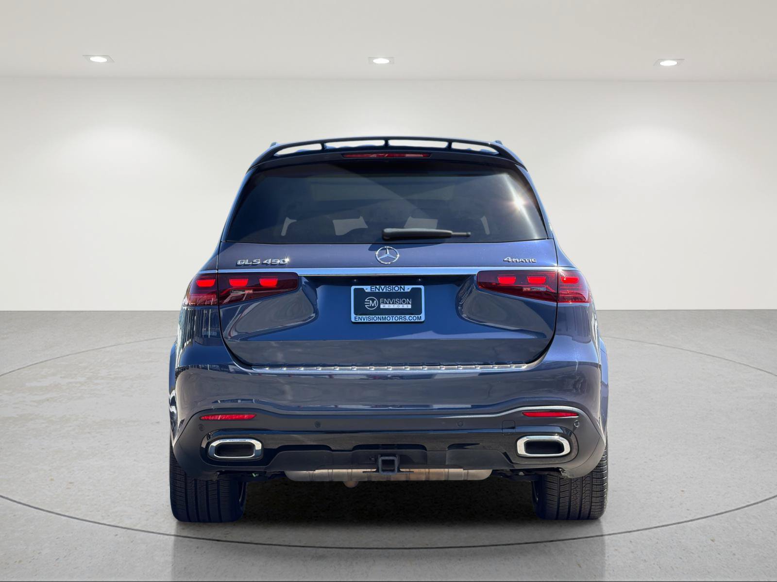 Used 2024 Mercedes-Benz GLS 450 4MATIC image 4