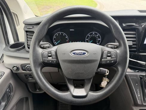 Used 2025 Ford Transit 350 XLT RWD image 19