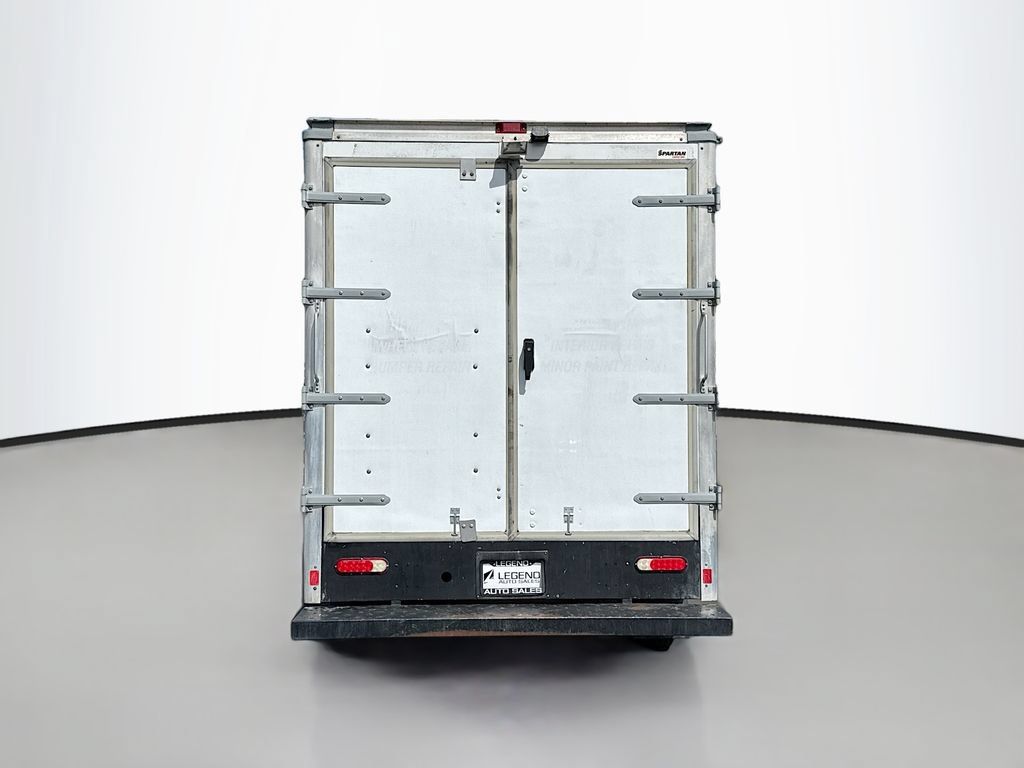 Used 2017 Chevrolet Express 3500 w/ Chrome Appearance Package RWD image 6