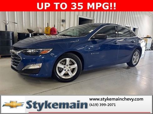 Used 2023 Chevrolet Malibu LS FWD image 1