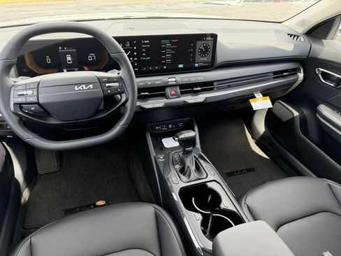 New 2026 Kia K4 EX FWD image 18