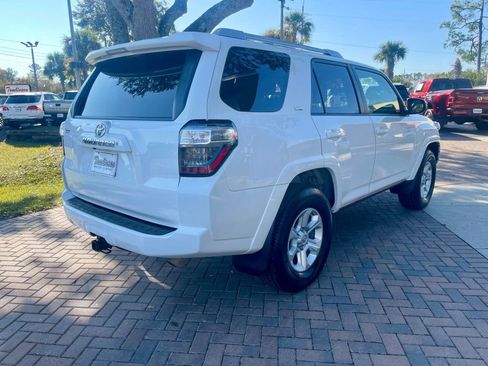 Used 2018 Toyota 4Runner SR5 image 6