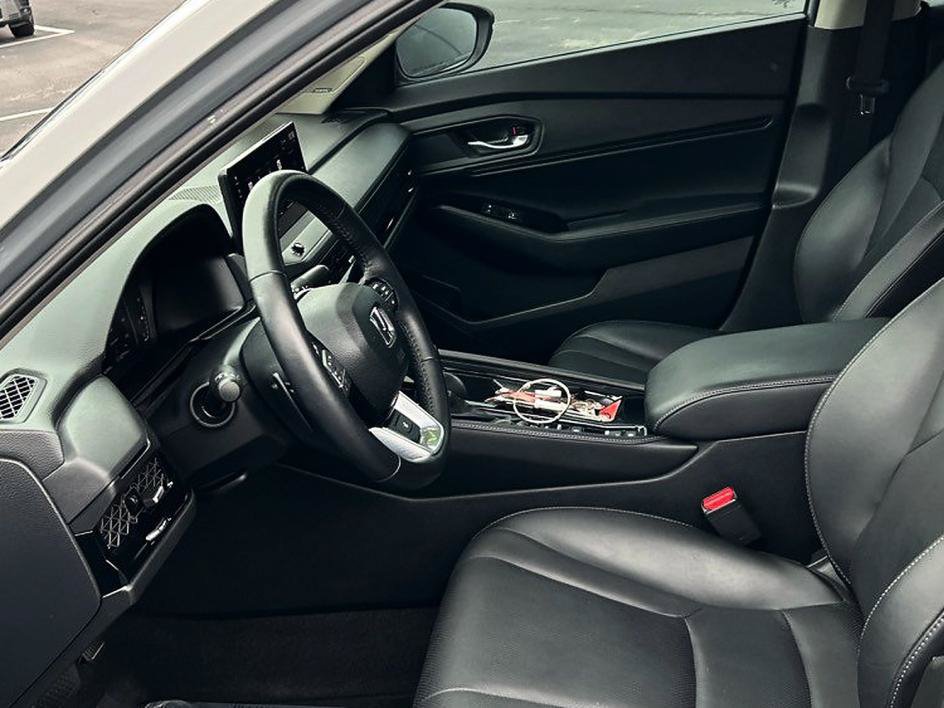 Used 2025 Honda Accord Touring image 13