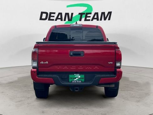 Used 2020 Toyota Tacoma Limited image 7