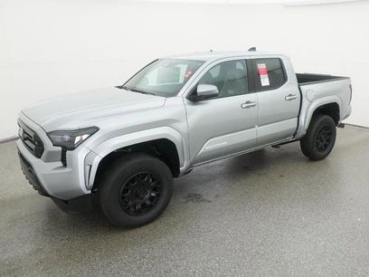 New 2025 Toyota Tacoma SR5
