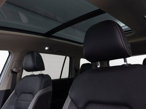 Used 2021 Volkswagen Atlas SEL Premium image 13