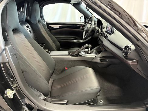 Used 2018 MAZDA MX-5 Miata Club image 13