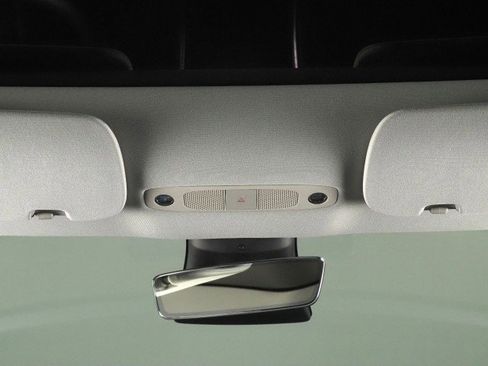 Used 2018 Tesla Model 3 Long Range image 51