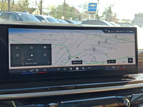 Used 2024 BMW X7 xDrive40i w/ Climate Comfort Package AWD/4WD image 17