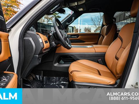 Used 2025 Nissan Armada SL w/ Captain's Chari Seat Package image 17