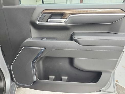 Used 2024 Chevrolet Silverado 1500 LT AWD/4WD image 37