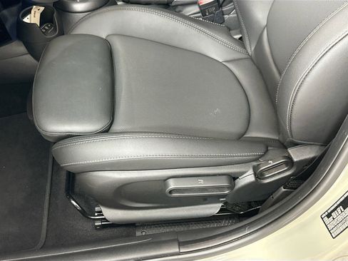 Used 2023 MINI Cooper S image 25