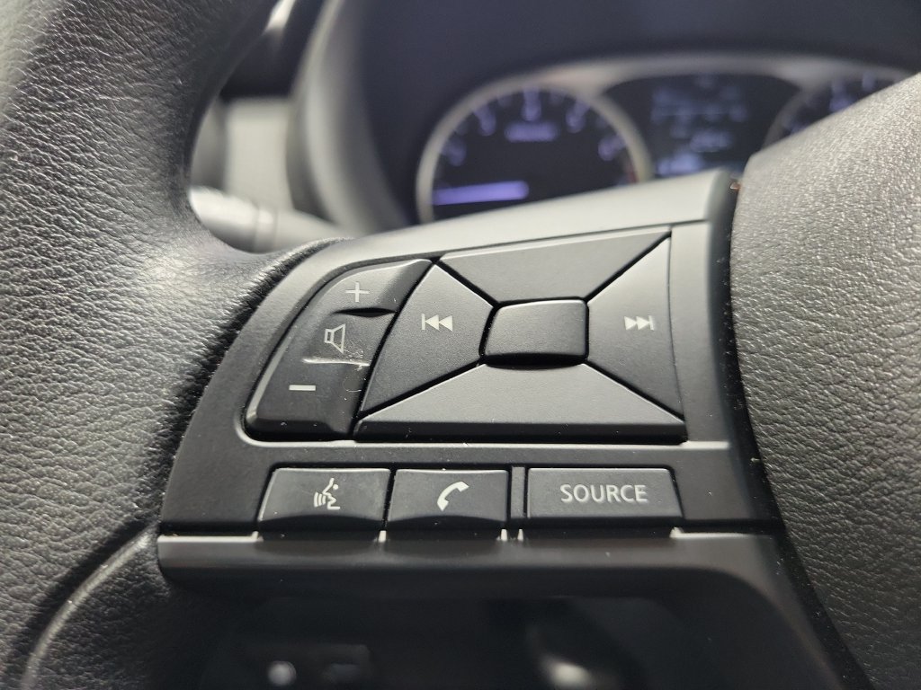 Used 2025 Nissan Kicks Play S FWD image 29