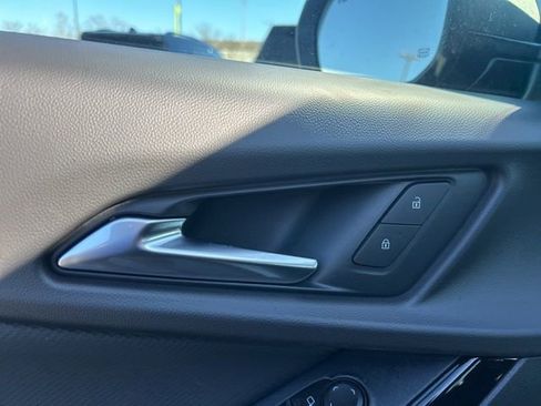 New 2026 Chevrolet Equinox LT FWD image 12