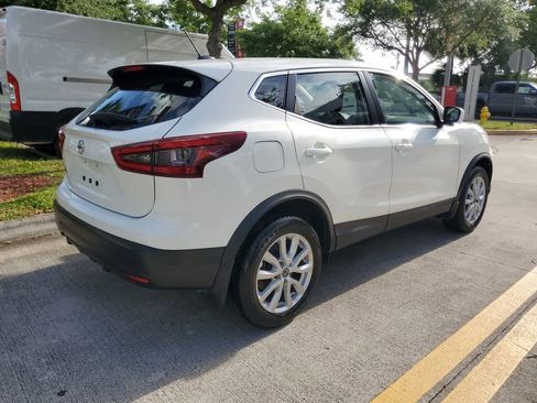 Used 2020 Nissan Rogue Sport S w/ Appearance Package FWD image 6