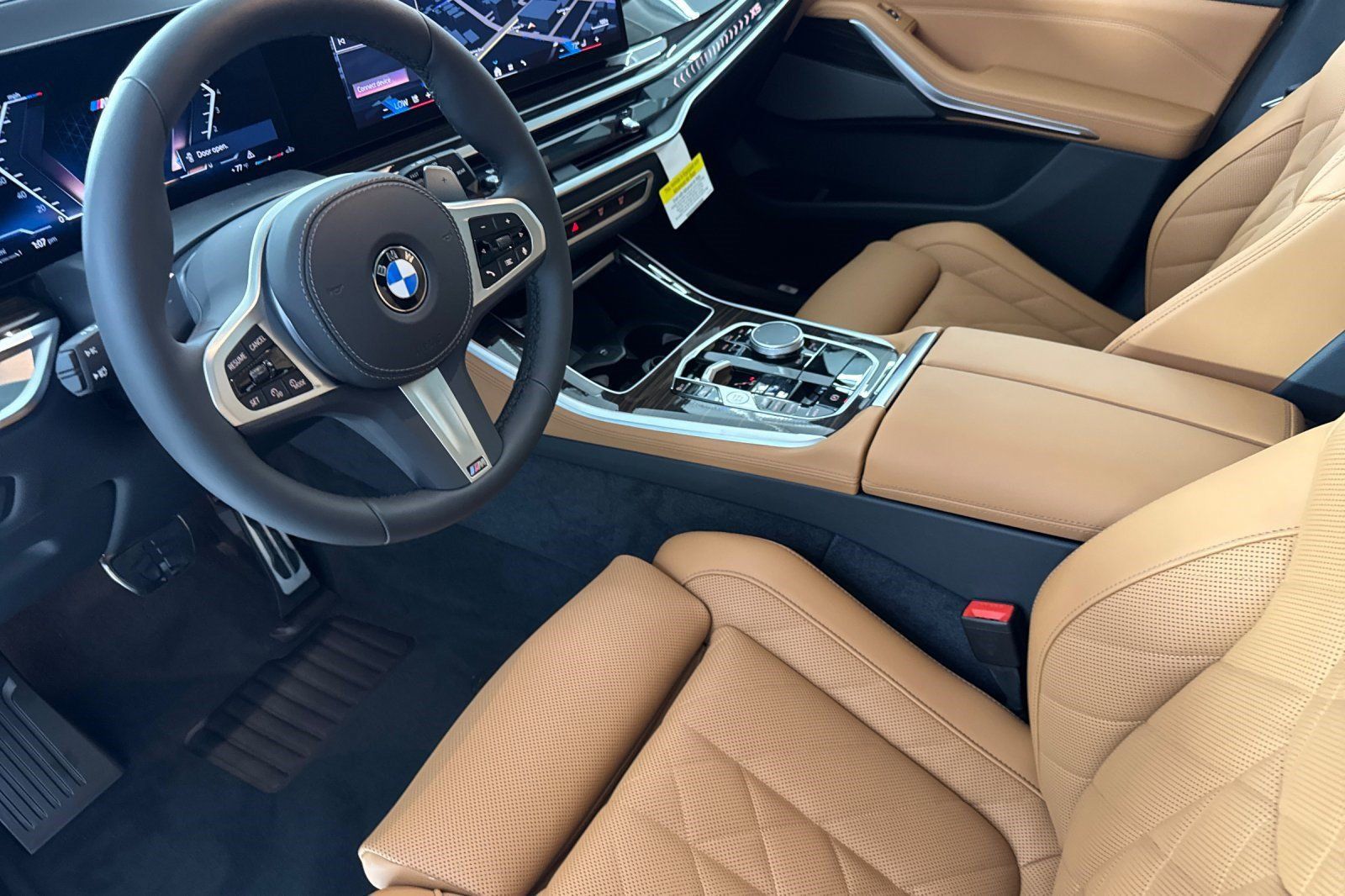 Used 2026 BMW X5 sDrive40i w/ M Sport Package RWD image 4