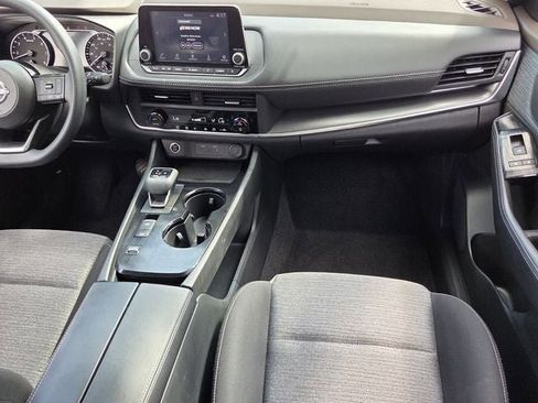 Used 2023 Nissan Rogue SV FWD image 15