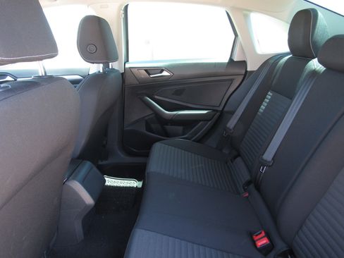 Used 2022 Volkswagen Jetta S FWD image 12