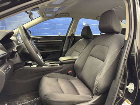 Used 2021 Nissan Altima 2.5 SV image 18