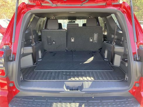 Used 2025 Toyota 4Runner SR5 image 9