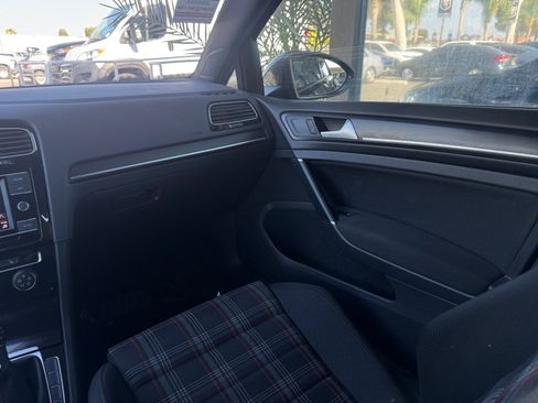 Used 2018 Volkswagen GTI S FWD image 22