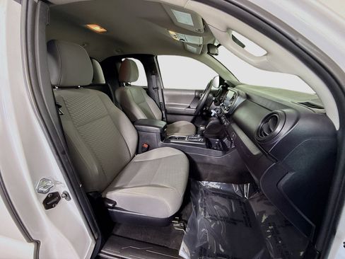 Used 2021 Toyota Tacoma SR image 28