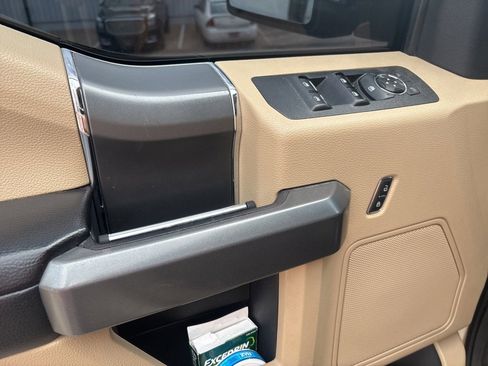 Used 2017 Ford F150 XLT w/ Equipment Group 301A Mid image 7