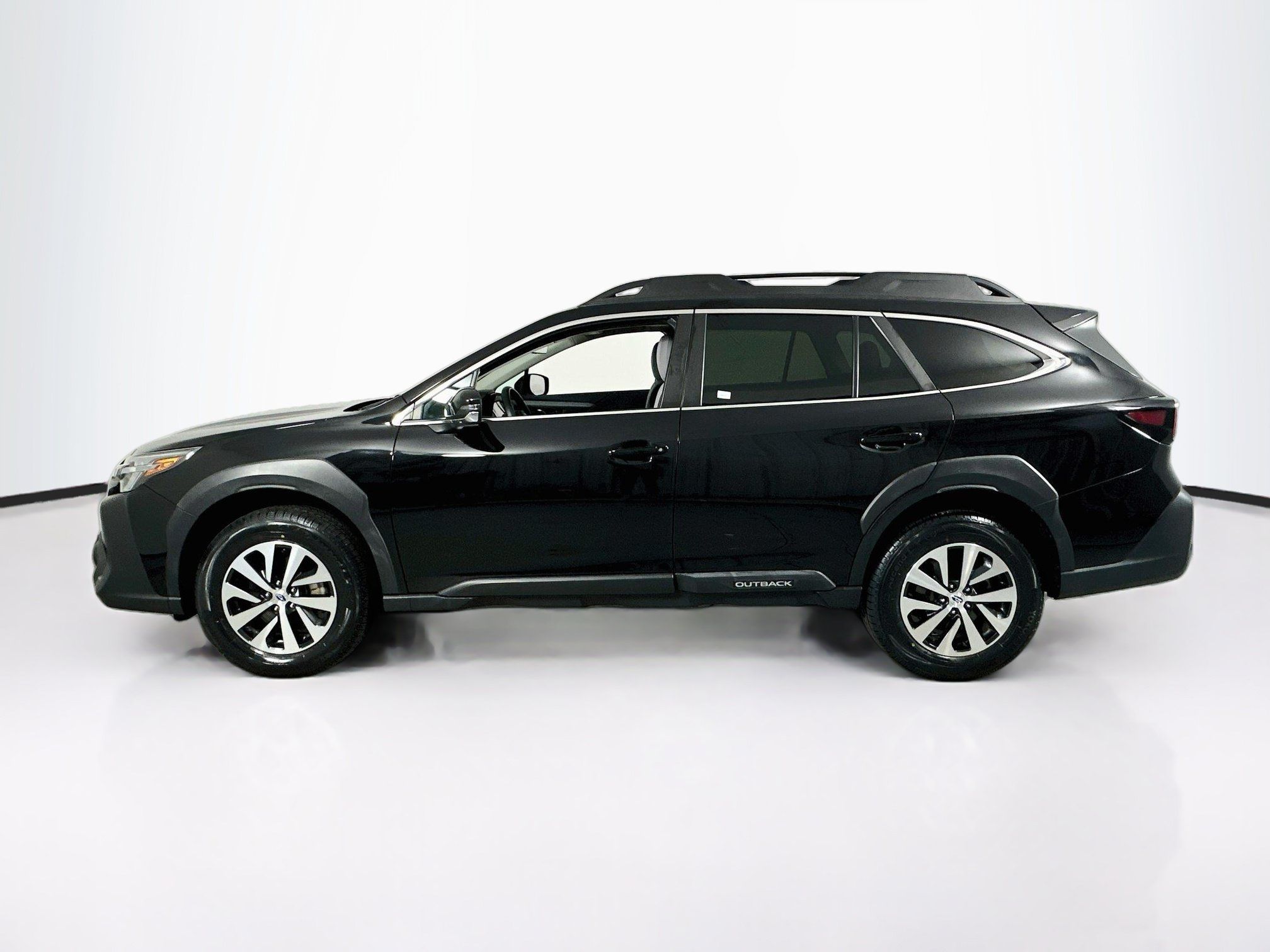 Used 2024 Subaru Outback Premium AWD/4WD image 8