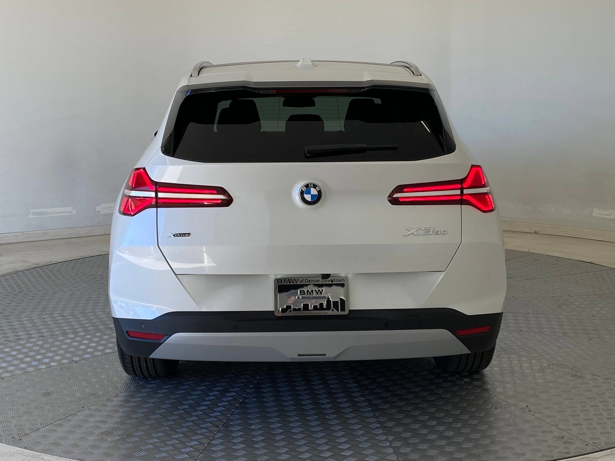 Used 2026 BMW X3 xDrive30i w/ Premium Package AWD/4WD image 9