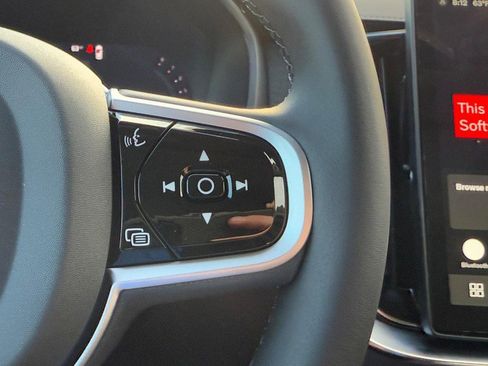 New 2026 Volvo XC90 B6 Plus w/ Protection Package Premier image 13