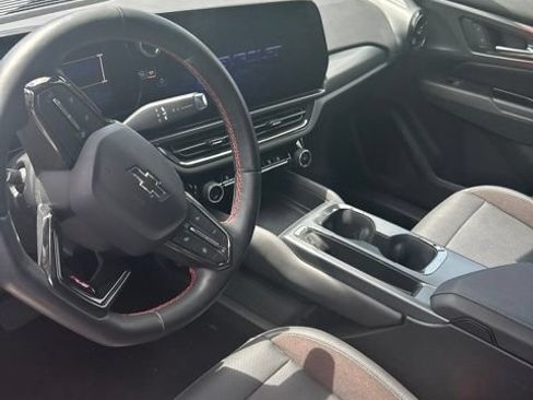 Certified 2025 Chevrolet Equinox EV RS FWD image 5
