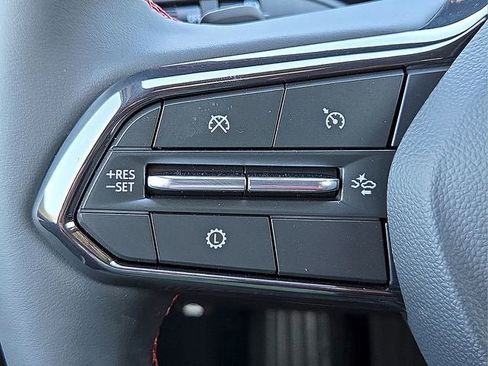 New 2026 Chevrolet Equinox RS w/ Convenience Package III FWD image 22