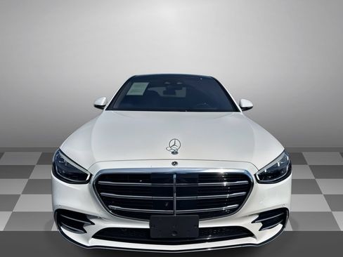 Used 2024 Mercedes-Benz S 580 4MATIC Sedan image 3