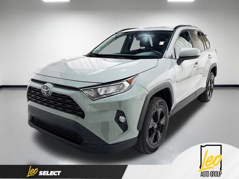 Used 2021 Toyota RAV4 XLE w/ Convenience Package AWD/4WD image 1