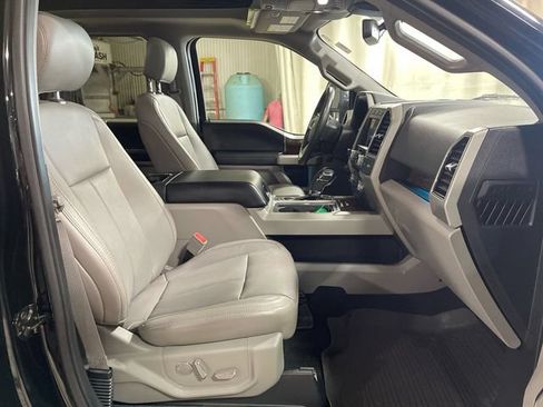Used 2018 Ford F150 Lariat w/ Equipment Group 502A Luxury AWD/4WD image 25