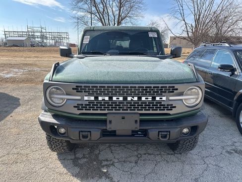 Used 2025 Ford Bronco Badlands image 14