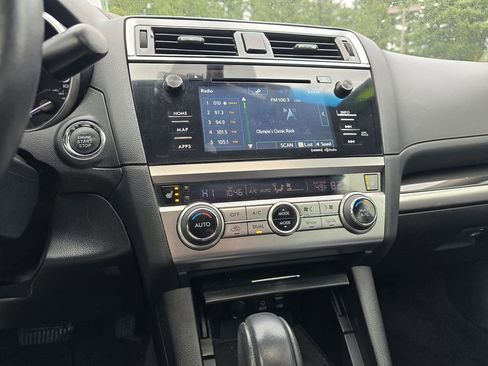 Used 2017 Subaru Legacy 2.5i Sport image 18