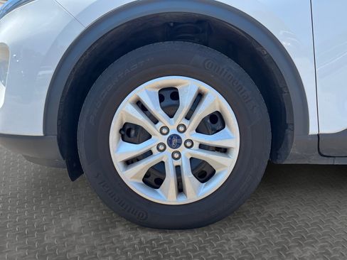 Used 2022 Ford Escape S AWD/4WD image 16