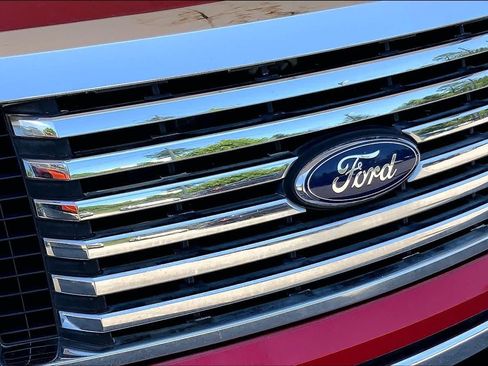 Used 2011 Ford F150 XLT w/ XLT Chrome Pkg RWD image 28