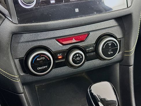 Used 2021 Subaru Crosstrek 2.5i Sport w/ Moonroof Package image 23