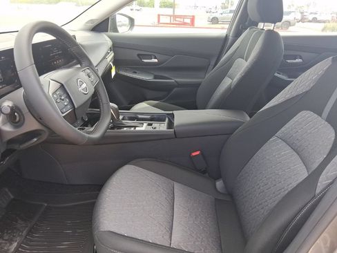 New 2026 Nissan Sentra SV w/ SV Convenience Package FWD image 22
