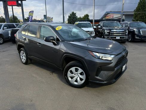 Used 2025 Toyota RAV4 LE AWD/4WD image 3