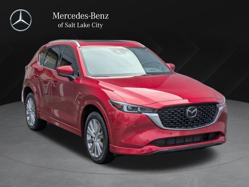 Used 2022 MAZDA CX-5 Signature image 1