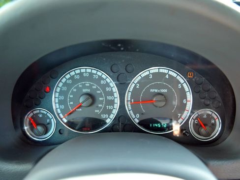 Used 2005 Jeep Liberty Limited image 30